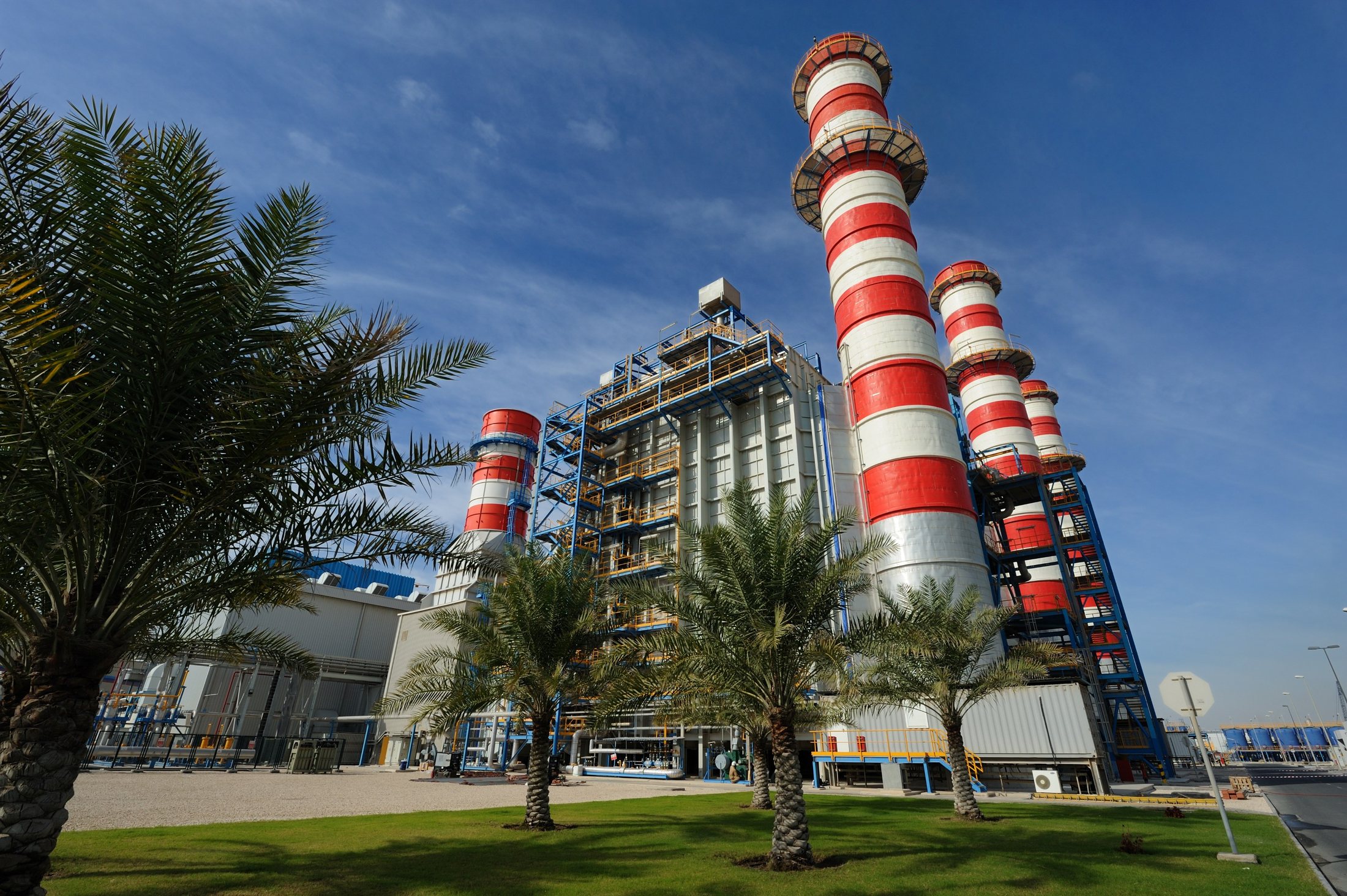 QPOWER gas turbine stacks at Ras Laffan, Qatar